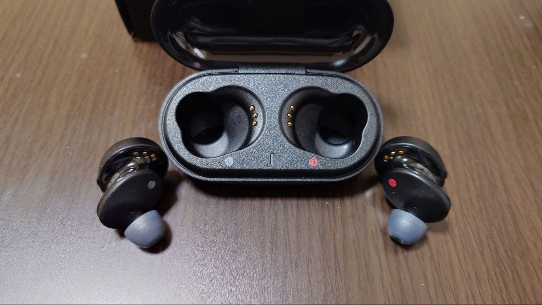 極美品 WF-XB700 重低音特化 Bluetooth イヤホン