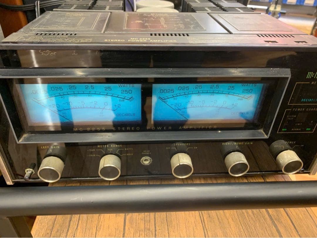 McIntosh マッキントッシュ MC2255 パワー・アンプ