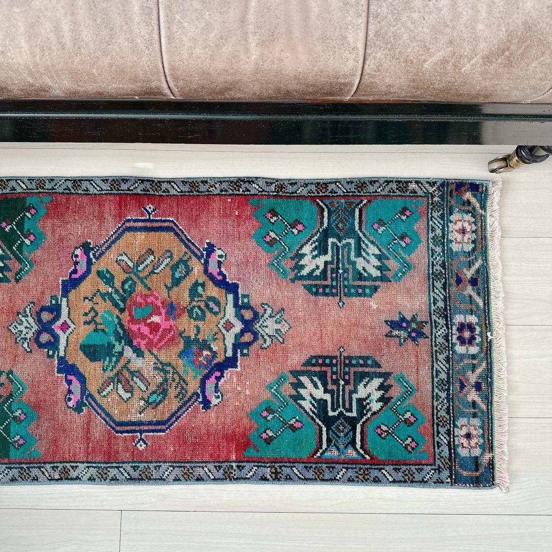 トルコ ヴィンテージラグ A72 人気柄 レア ピンク グリーン パープル