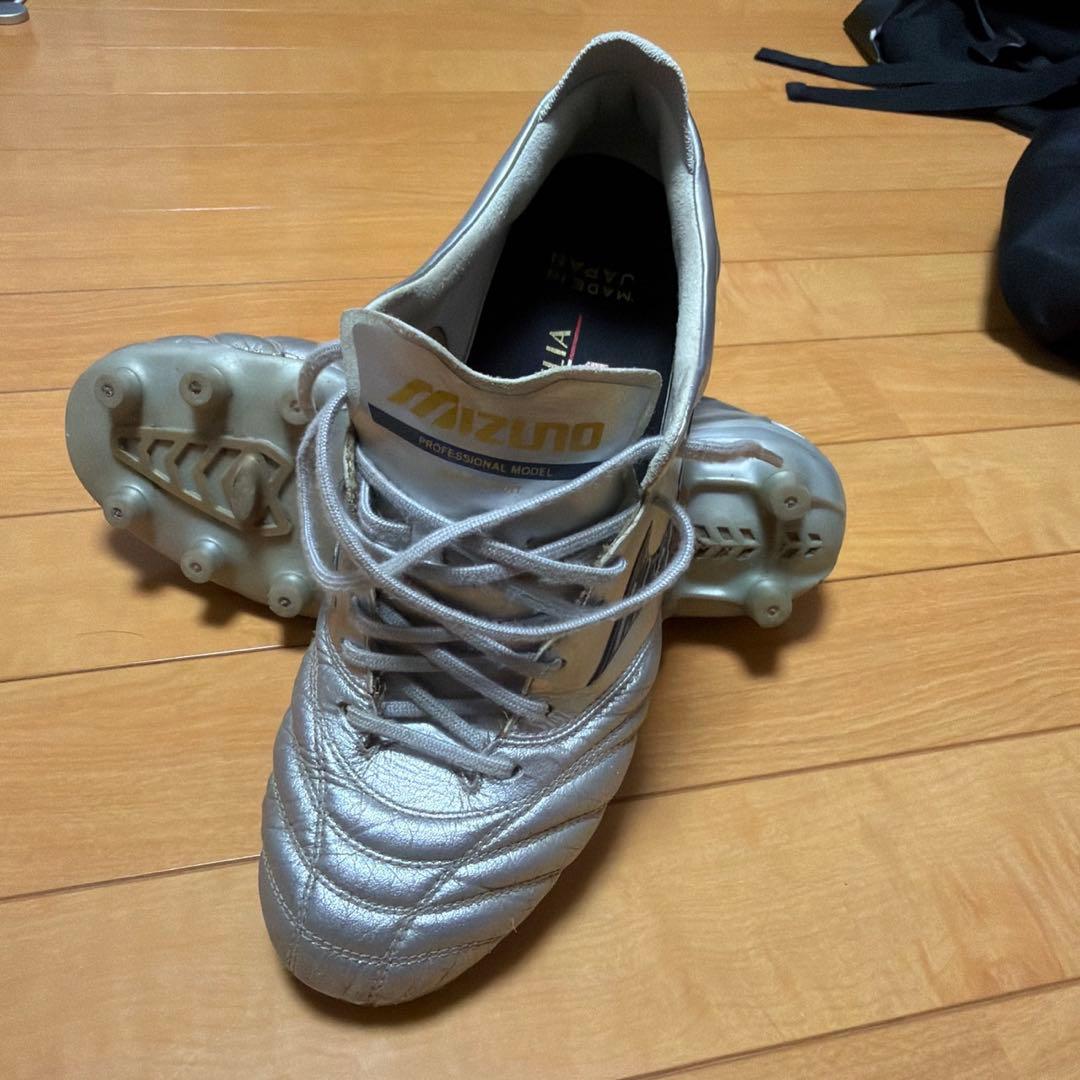 Mizuno Morelia Neo4プラチナム　シルバーパック