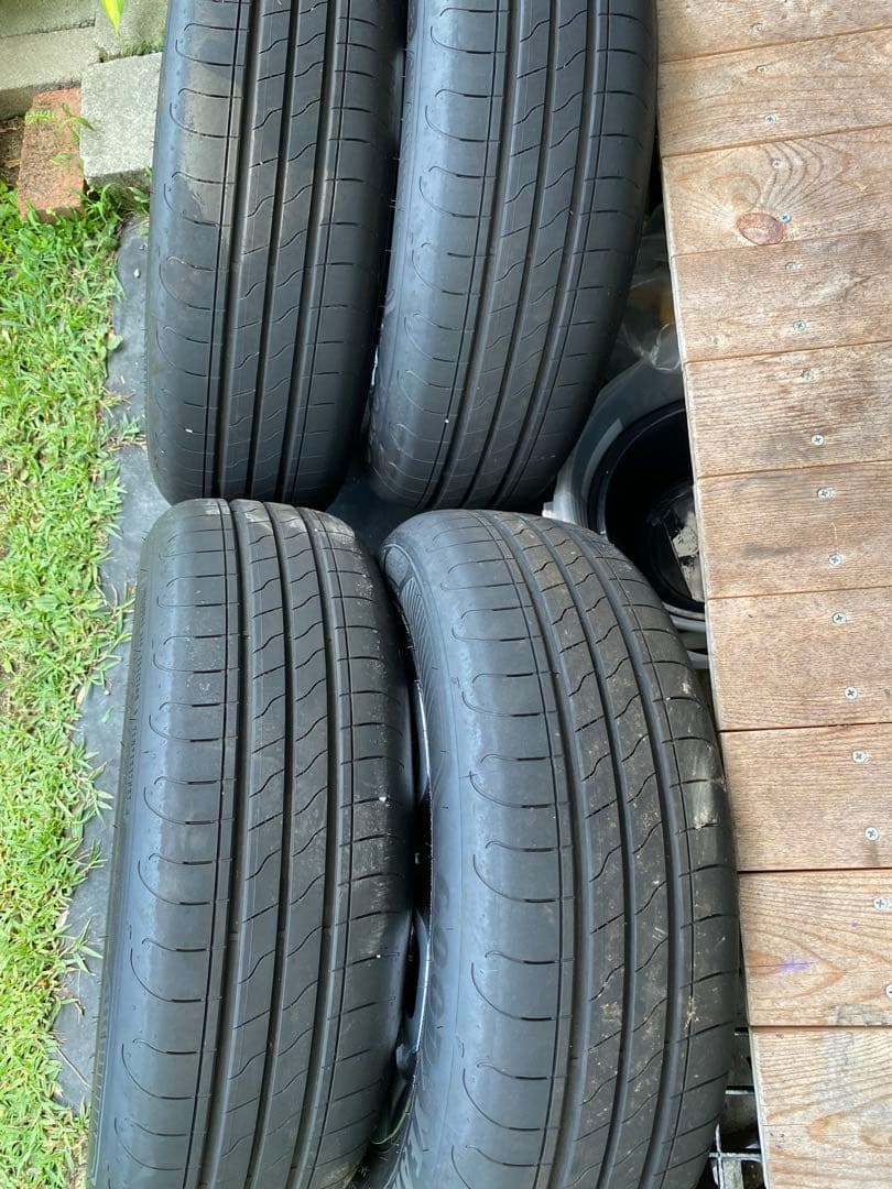 新型フリードクロスター純正ホイールタイヤセット