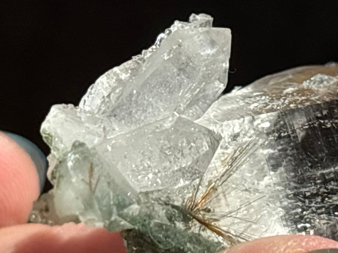 《超レア！ヒマラヤ水晶＊固定型水入り＆ルチル＆クローライト共生》