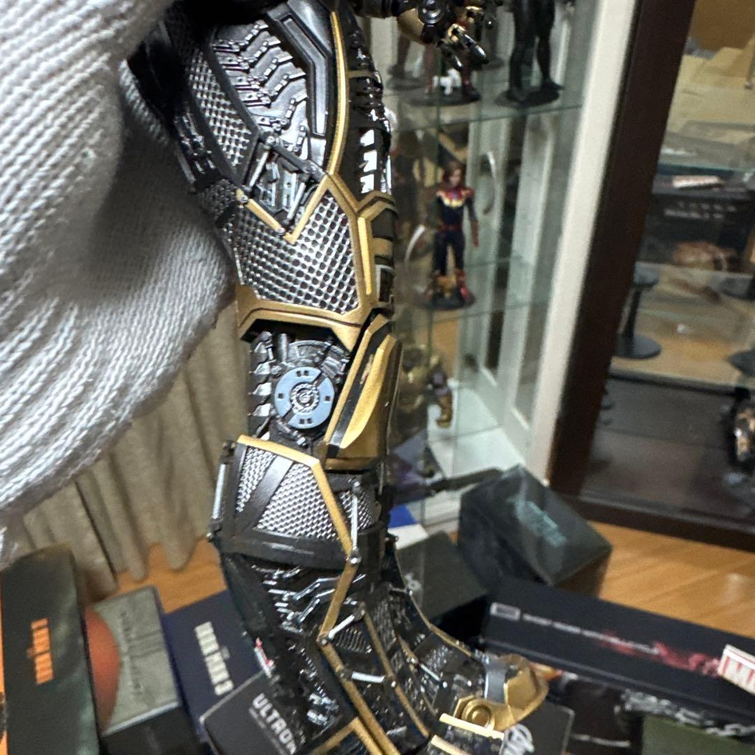 IRON MAN 3 BONES アイアンマン　ボーンズフィギュア