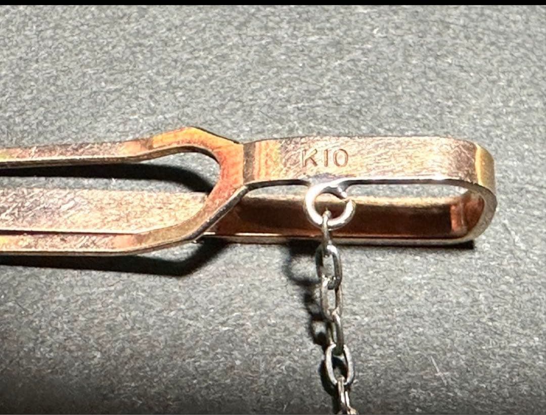 装飾彫刻入りネクタイピン チェーン付き