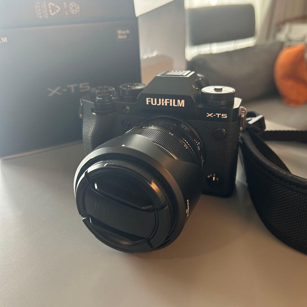 ひろ　FUJIFILM X-T5 ミラーレス一眼 x XF18-55