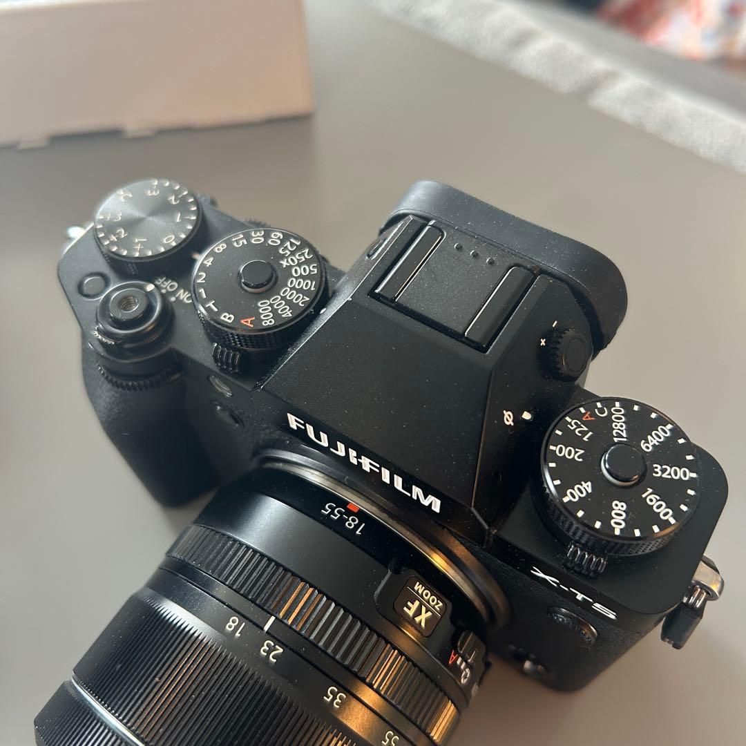 ひろ　FUJIFILM X-T5 ミラーレス一眼 x XF18-55