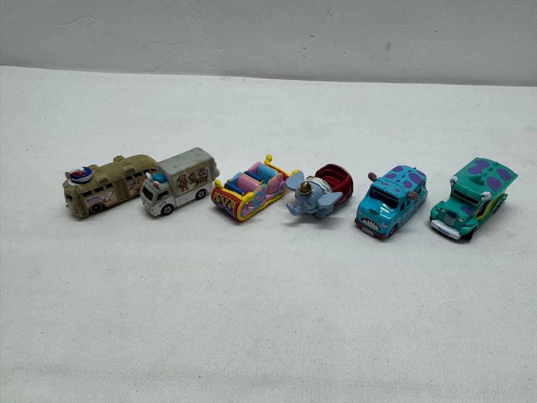 トミカ　ディズニー　48台まとめ売り　ケース付き！