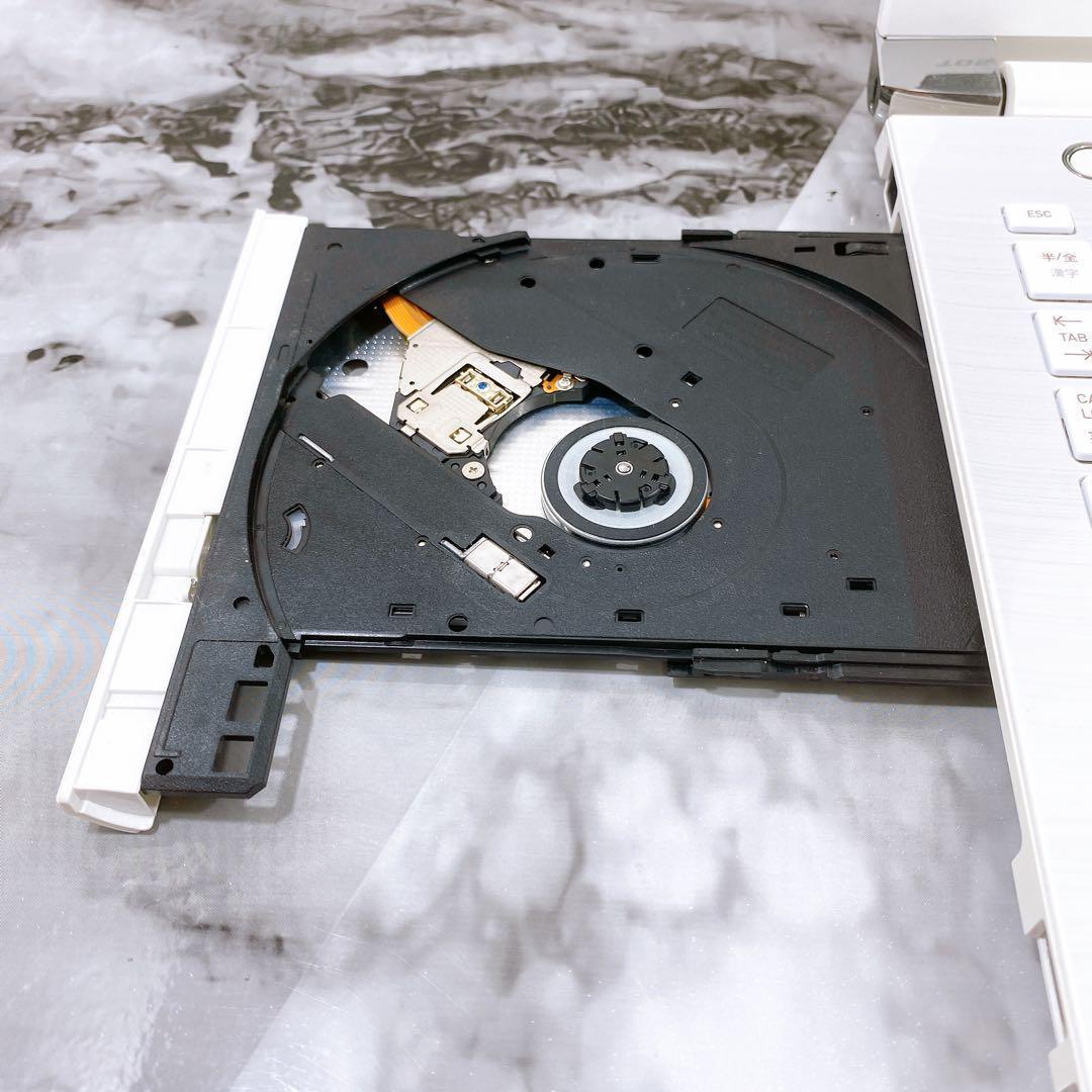 人気機種✨超大容量✨新品SSD1TB✨薄型ノートパソコン✨オフィス付✨Win11