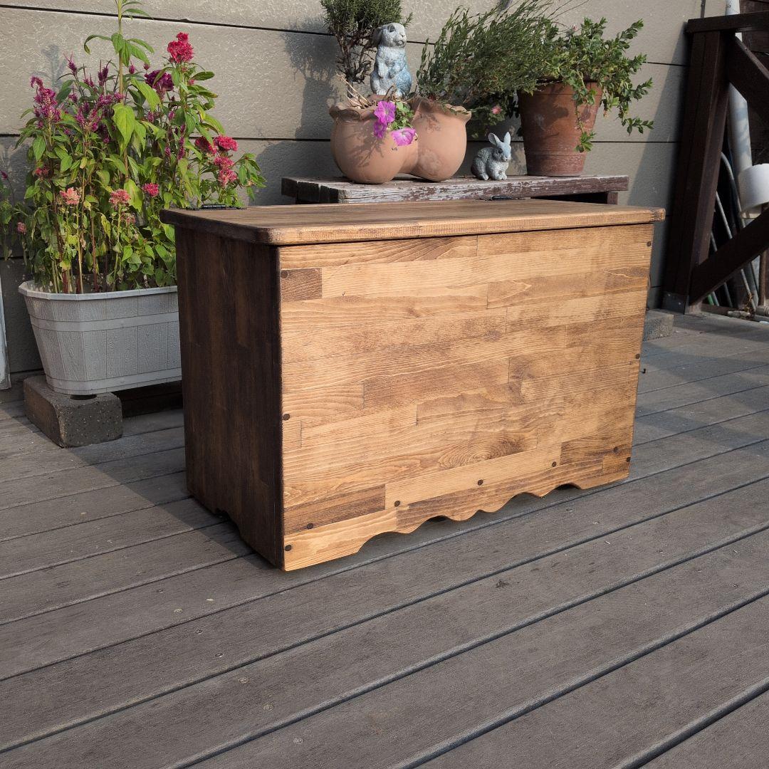 波型デザイン収納テーブル