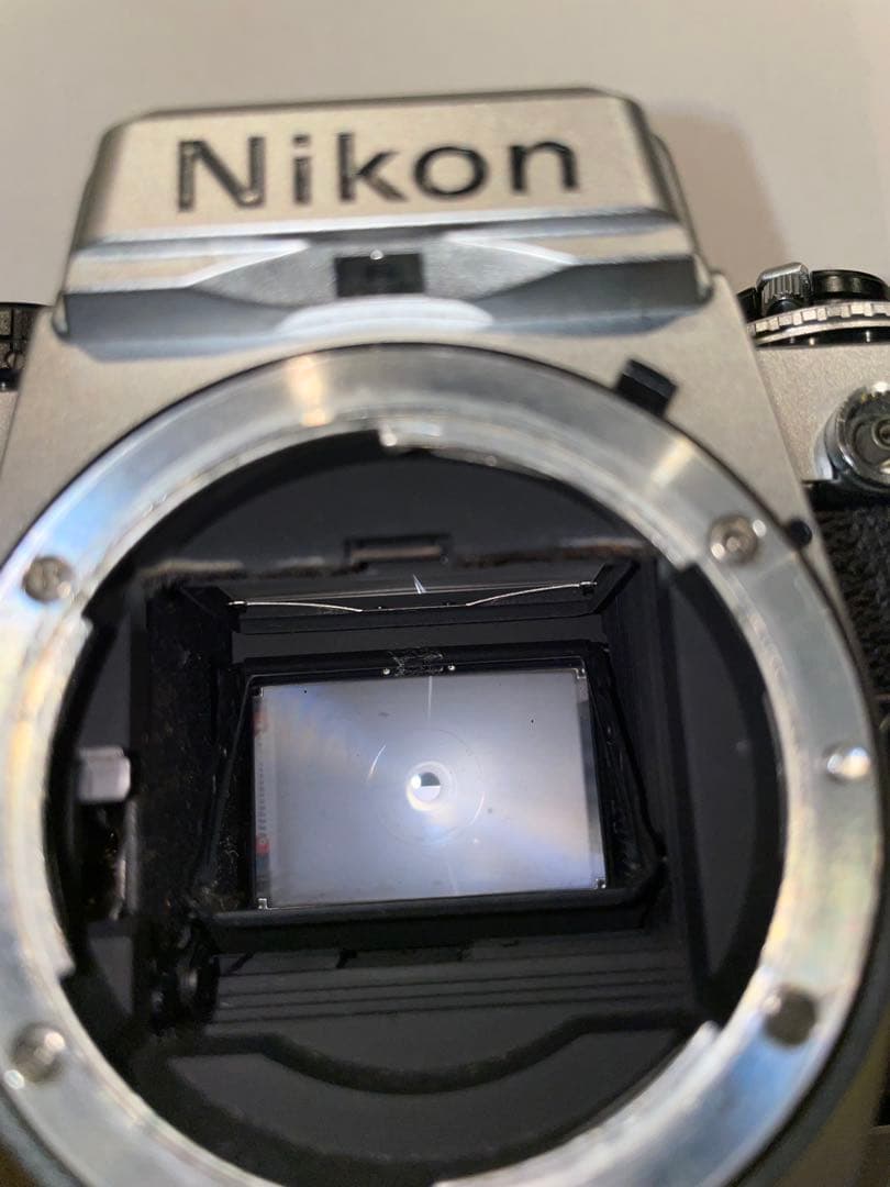 Nikon FE2（シルバー×ブラック）+ NIKKOR AI 28mm F2