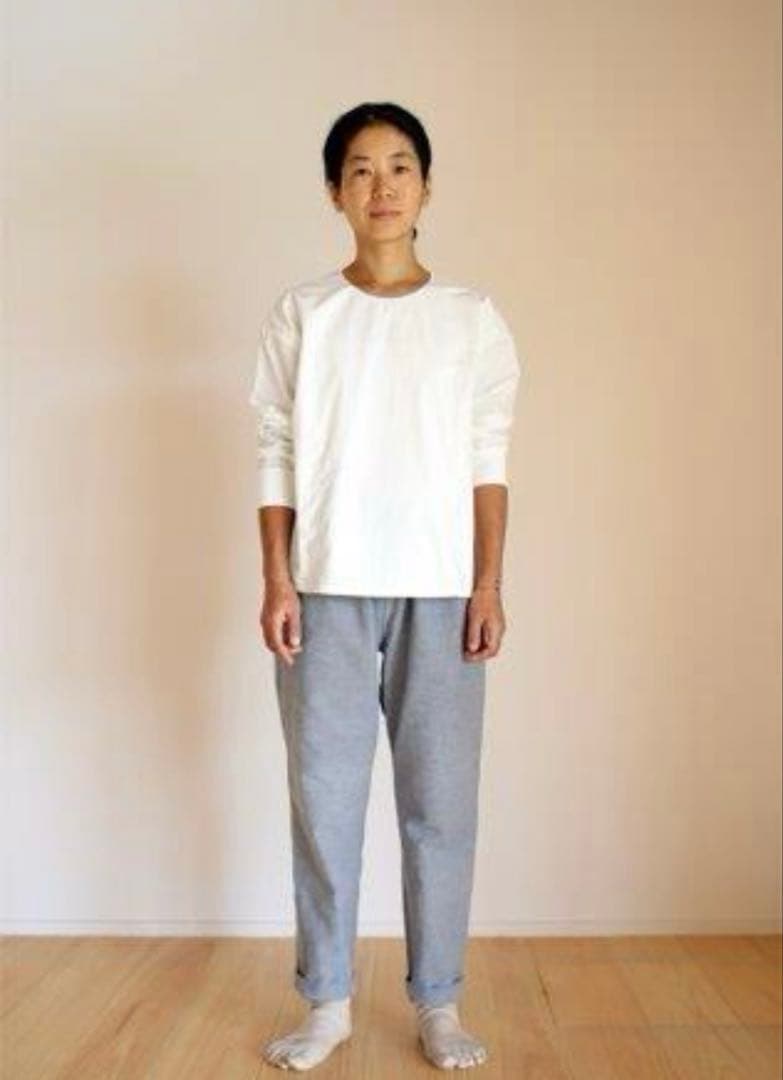 えみおわす ウールコットン タックパンツ