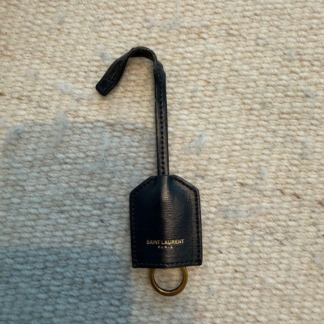 YSL ブラックレザー ショルダーバッグ