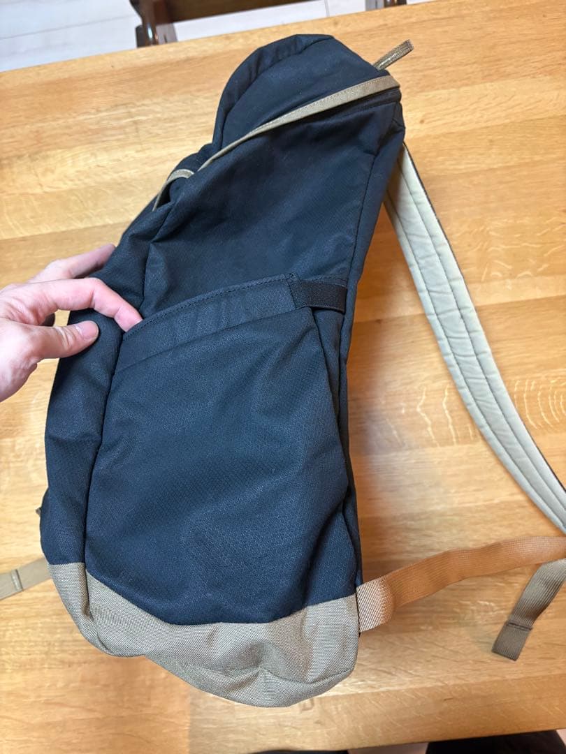 廃盤 使用回数3回 macpac リュック・バックパック 黒/ベージュ