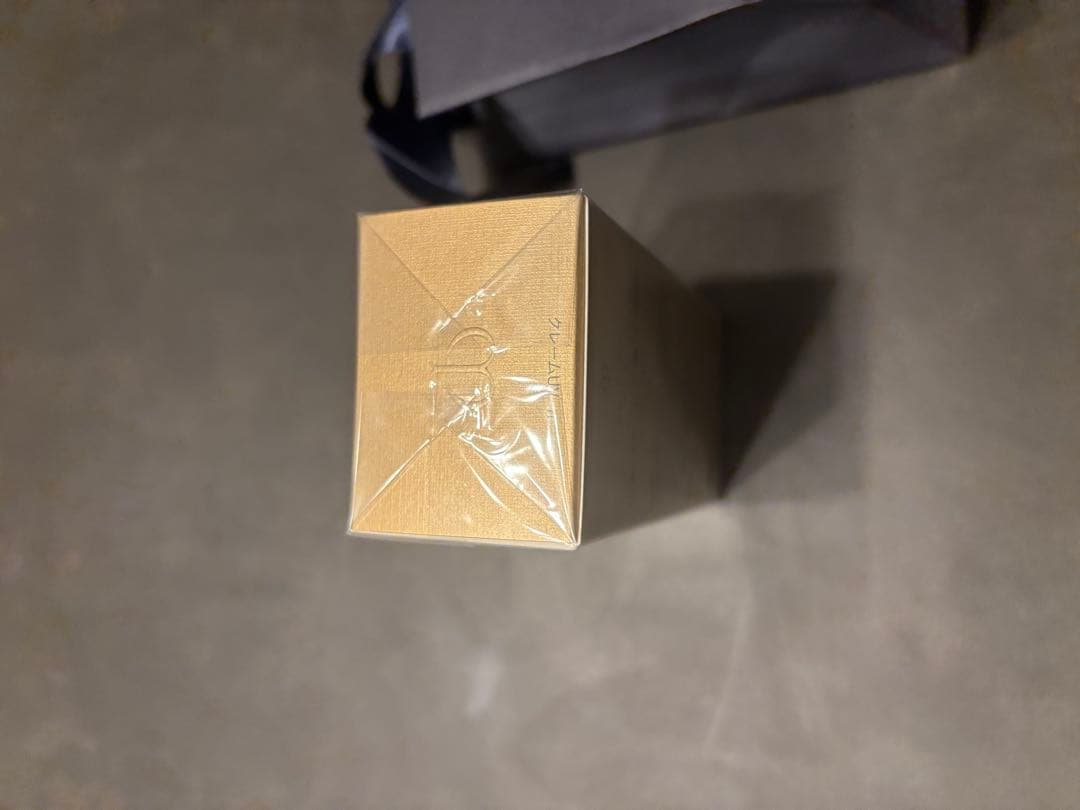 新品未使用　clé de peau クレーム UV n 50g クレドポーボーテ