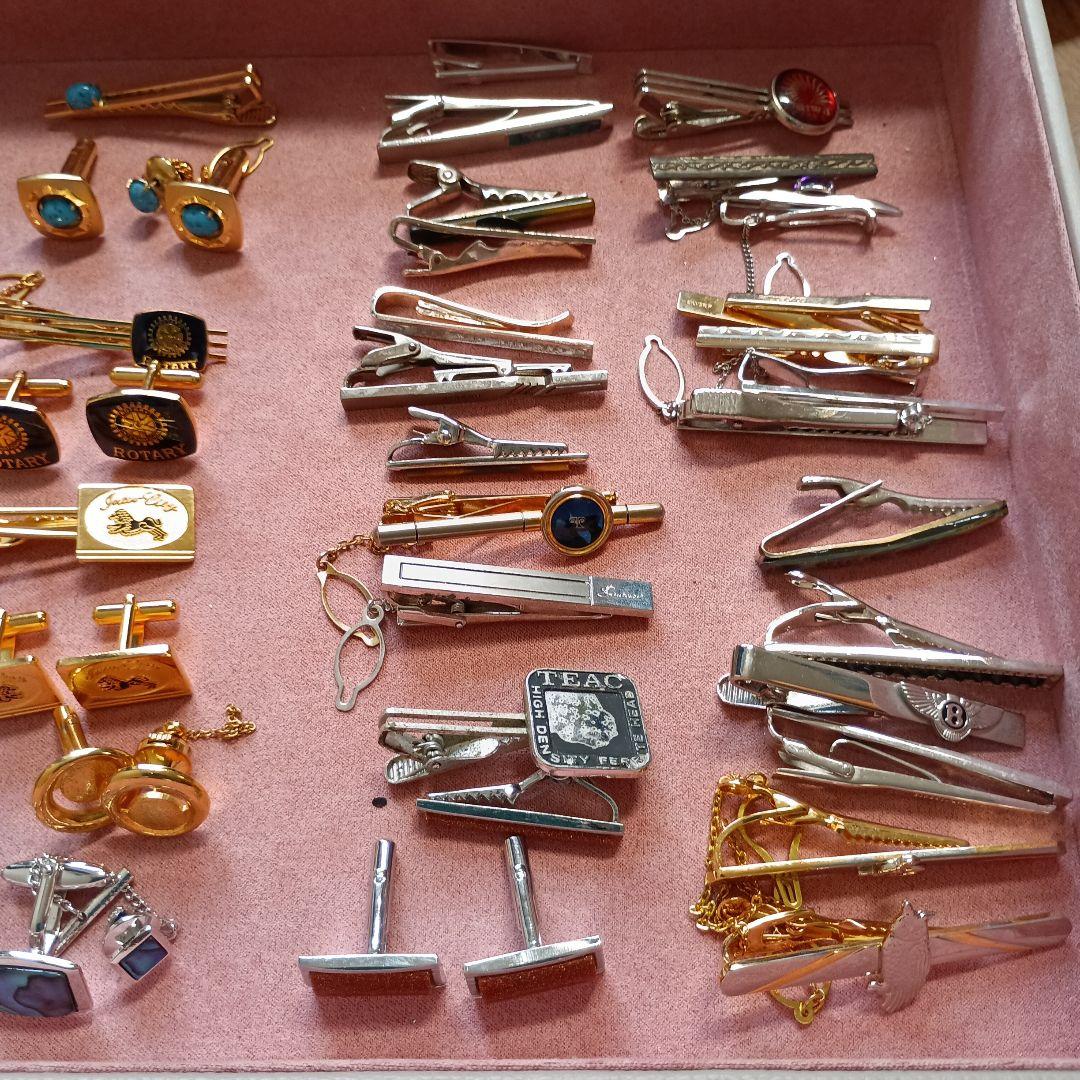 まとめ売り ネクタイピンとカフスボタンの166点セット 大量 ケース 本日限り