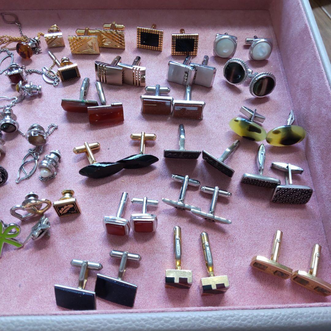 まとめ売り ネクタイピンとカフスボタンの166点セット 大量 ケース 本日限り