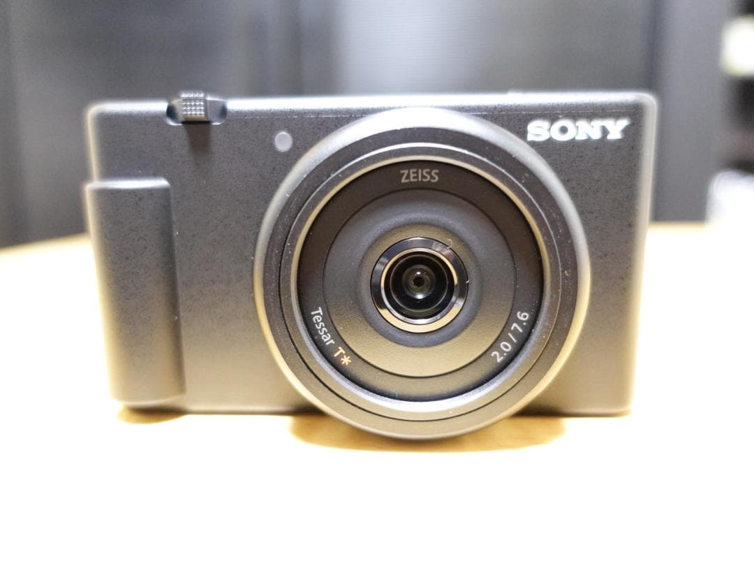 ほぼ新品　ZV-1F　備品付き！