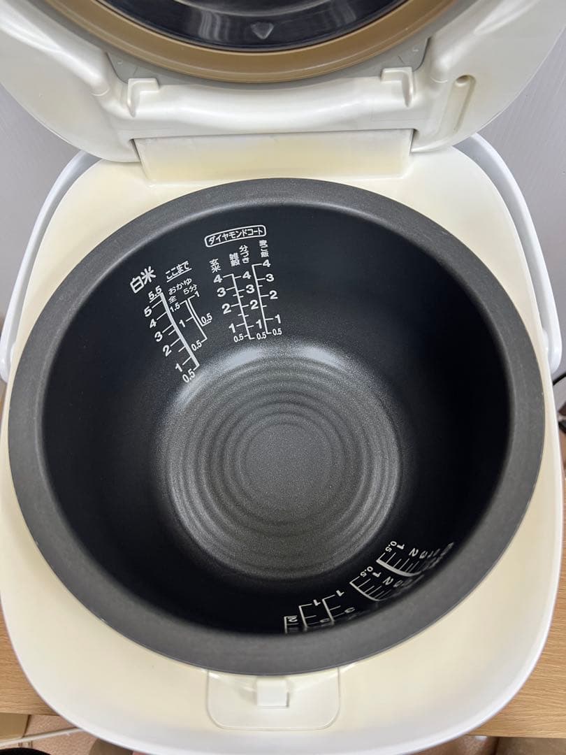 TOSHIBA 東芝 IH炊飯器 RC-10VRK鍛造かまど5.5合 1.0L