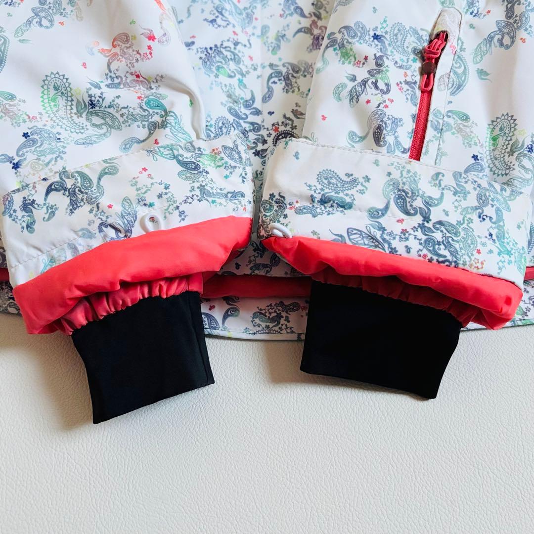 2573【美品】ROXY スノボウェア レディース ジャケット ペイズリー柄 白