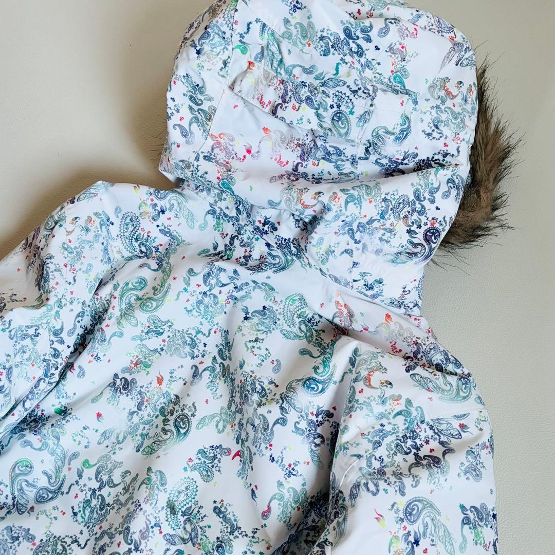 2573【美品】ROXY スノボウェア レディース ジャケット ペイズリー柄 白