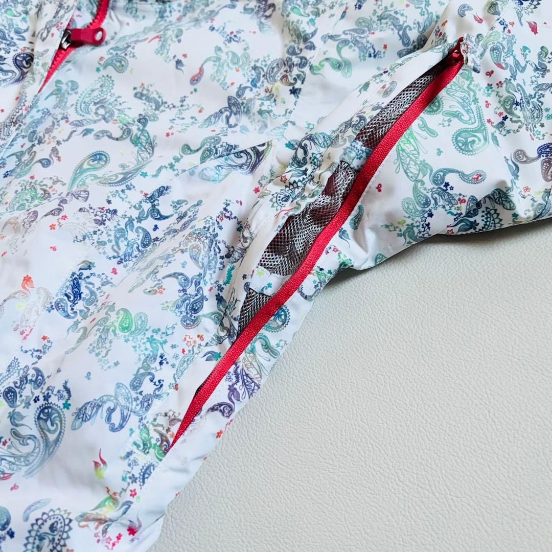 2573【美品】ROXY スノボウェア レディース ジャケット ペイズリー柄 白