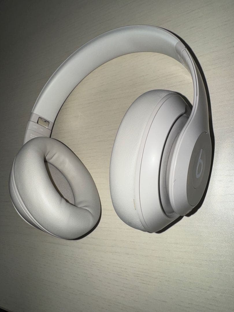 Beats Studio Pro-ベージュ