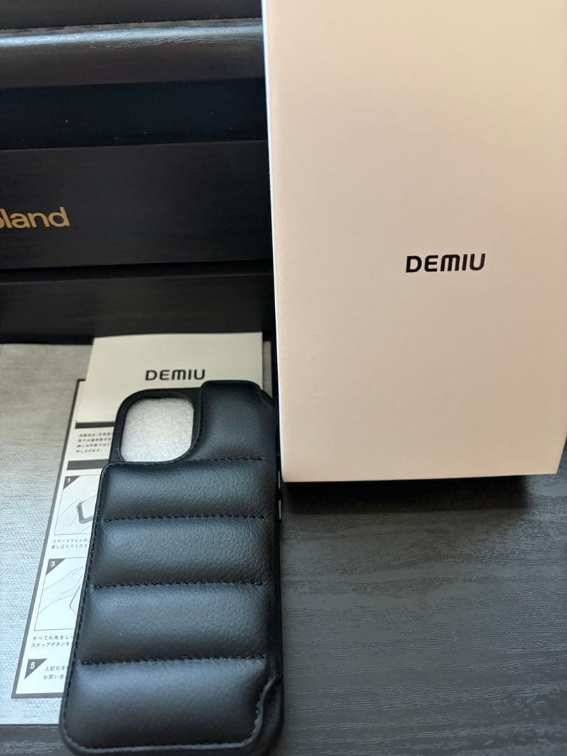 iPhone17◎DEMUスマホケース◎レザー