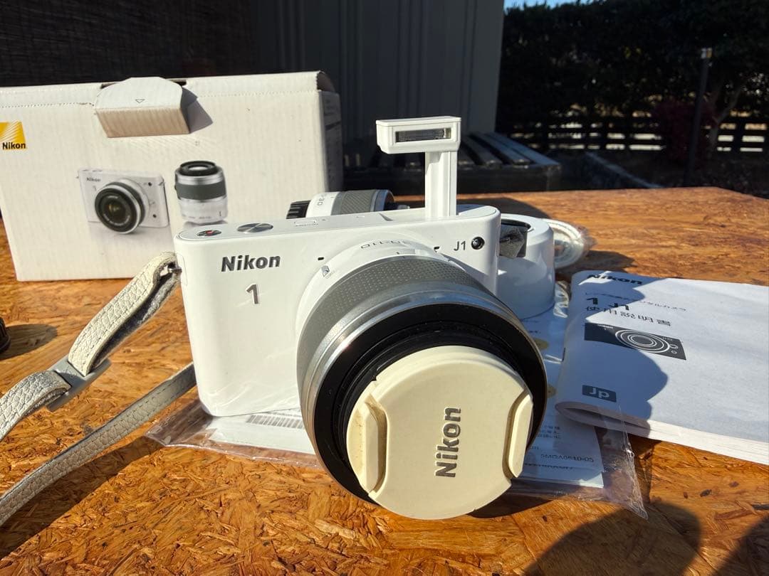 NICON １　J1 デジタルカメラ