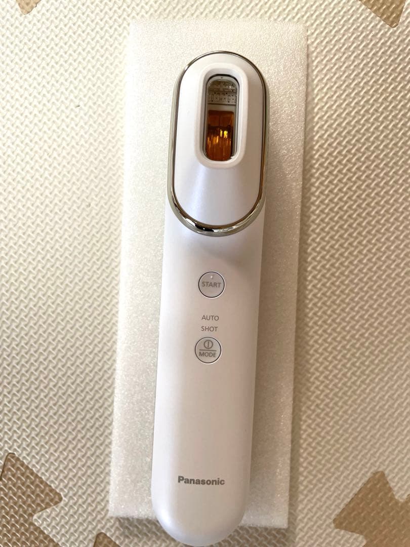 Panasonic 光美顔器 フォト ブライトショットEH-SL85-W