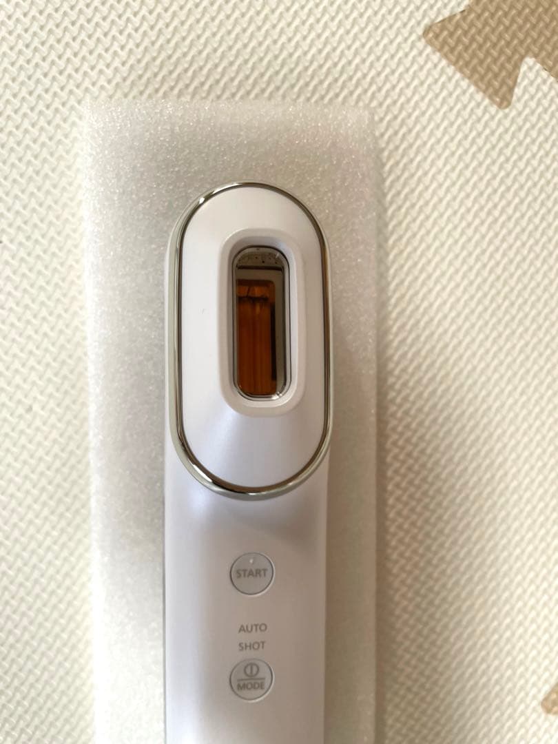 Panasonic 光美顔器 フォト ブライトショットEH-SL85-W