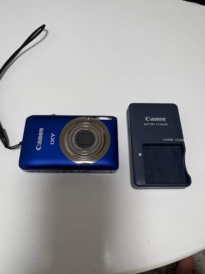 【美品】Canon キャノン IXY210F デジタルカメラ　充電器付き