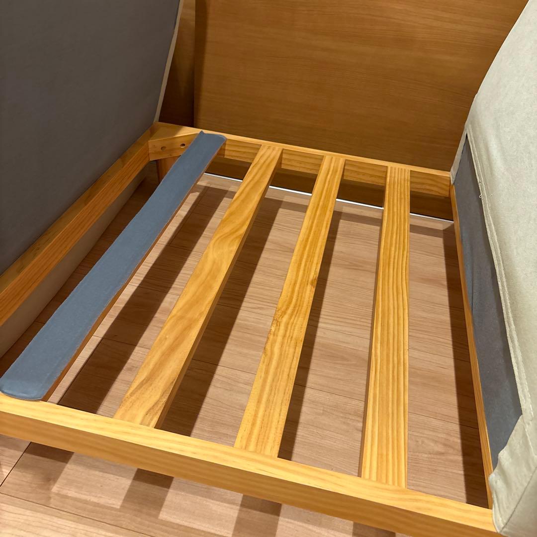 ソファー 1人掛け ひじ掛けクッション付き　soroi