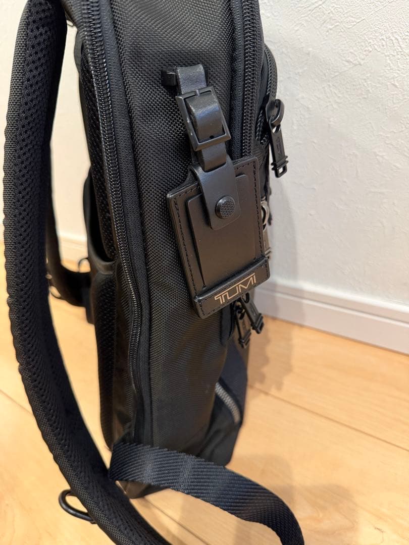 TUMI ブラック バックパック