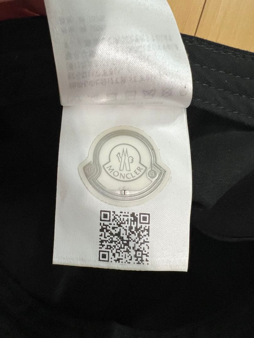 【最終値下げ】モンクレール MONCLER キャップ ワッペン 黒 ブラック