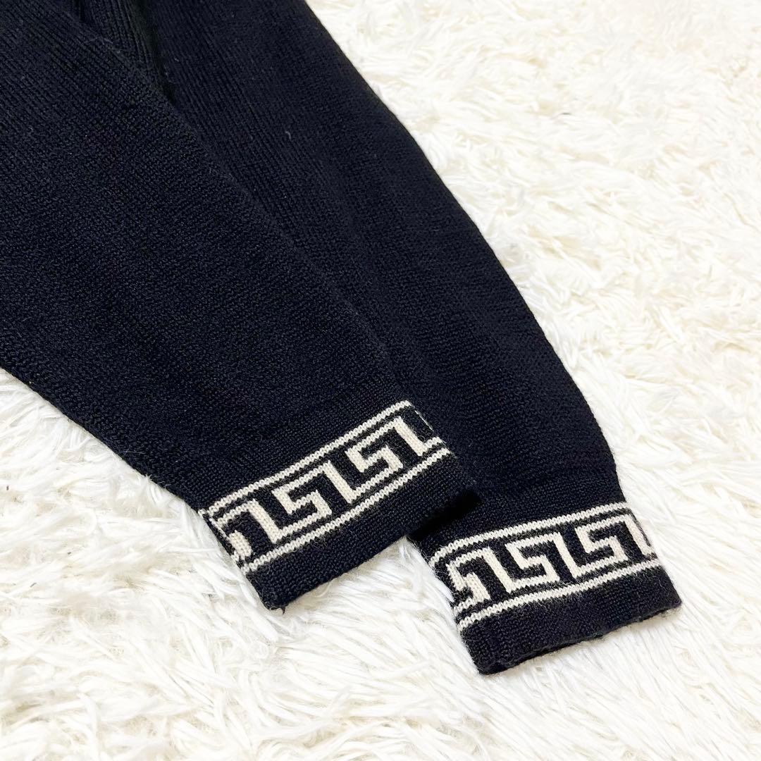 ✨希少✨VERSACE　メデューサロゴ刺繍　クルーネックニット　ブラック　L相当