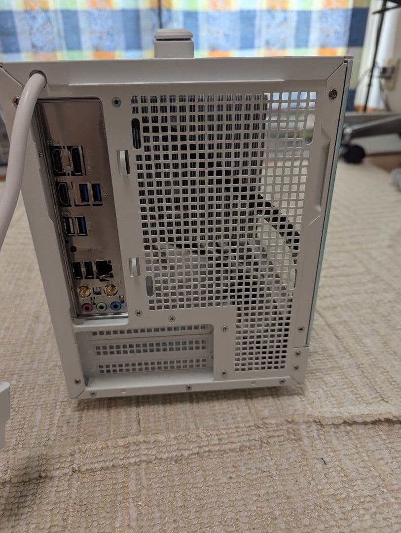 新品パーツ多め！小型静音PC Ryzen5 5600GT / 32GB