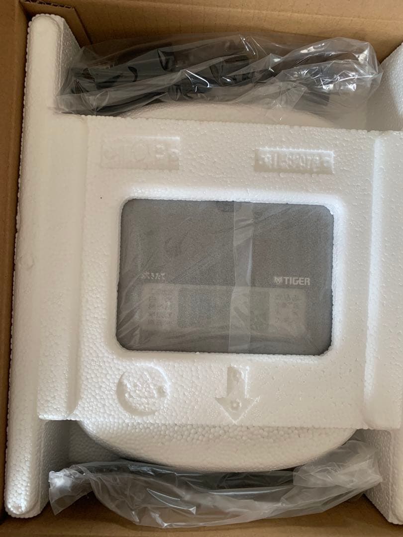 TIGER マイコンジャー炊飯器　炊きたて　 JBS-B055 KL