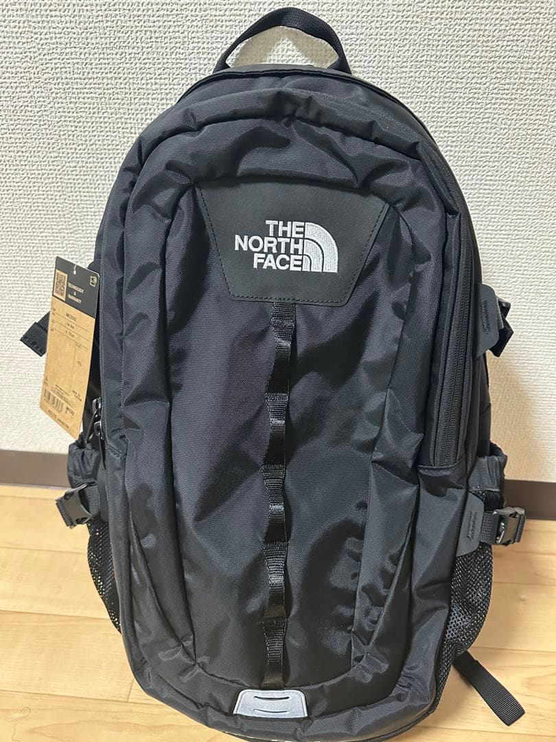 ノースフェイス ホットショット 27L リュック ブラック 【新品同様】