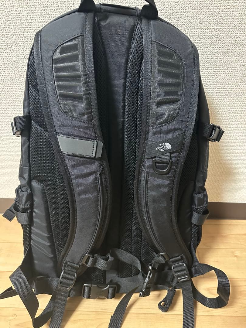 ノースフェイス ホットショット 27L リュック ブラック 【新品同様】