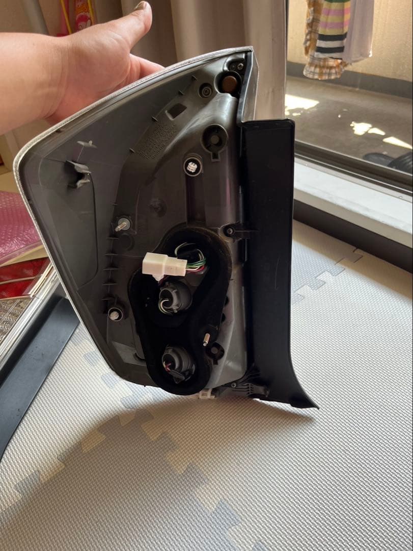 s*s様 テールランプセット クリア/レッド　プリウス30後期