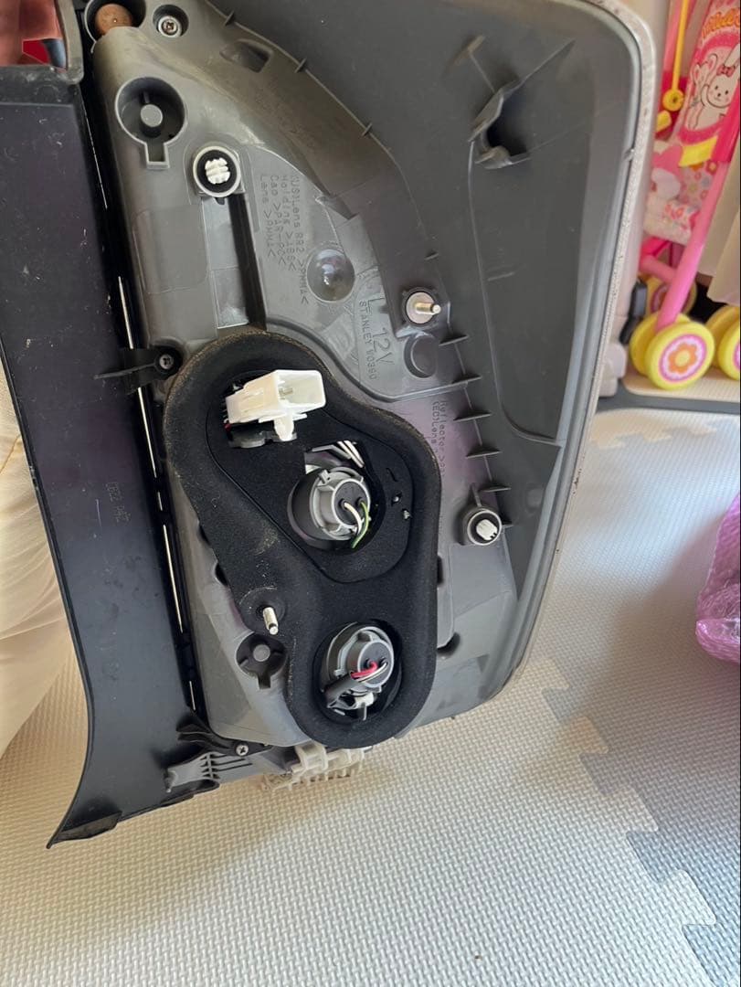 s*s様 テールランプセット クリア/レッド　プリウス30後期