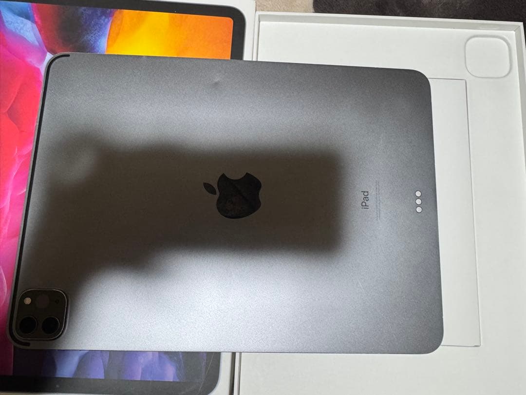 【ジャンク品】128GB 11インチ iPad Pro（第2世代）