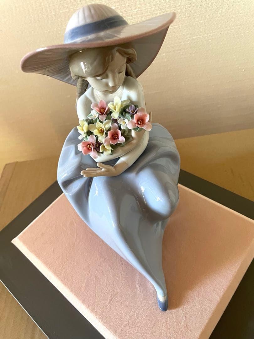 リヤドロ　花の香りにつつまれて　【美品　ケース付き】