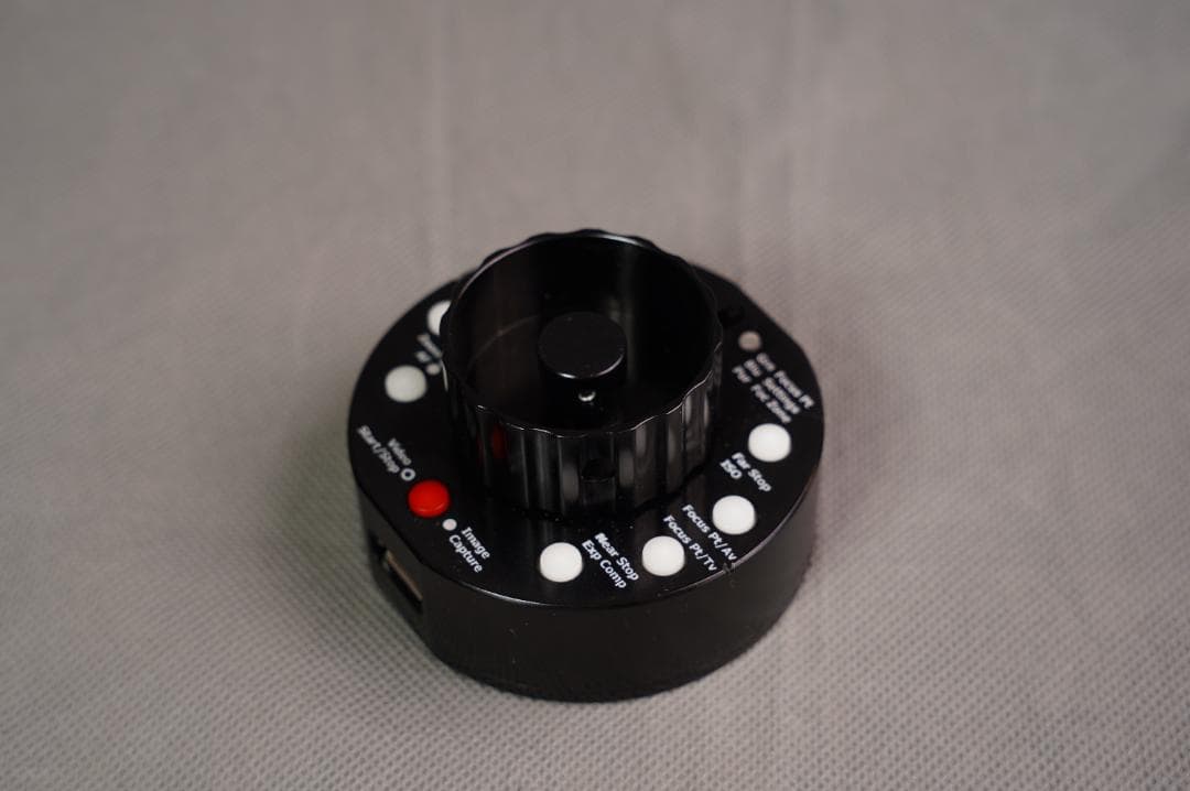 okii フォーカスコントローラー