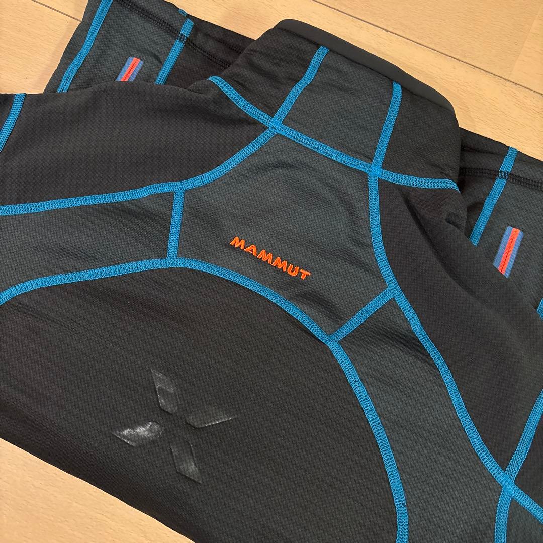 MAMMUT スキーウェアの中に着てたらおしゃれ　アウター　サイズＭ