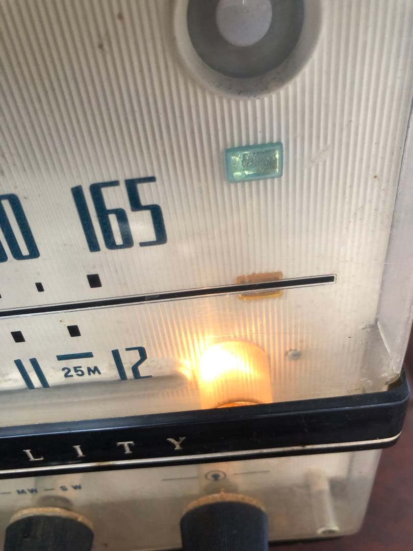 昭和レトロ　真空管　ラジオ　アンティーク(J 1)