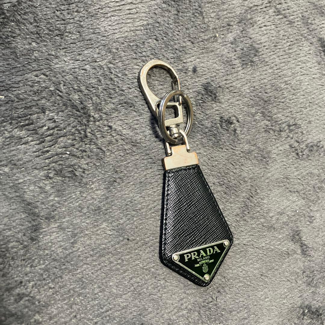 ラ*ン様 プラダ　キーホルダー　ストラップ　キーリング