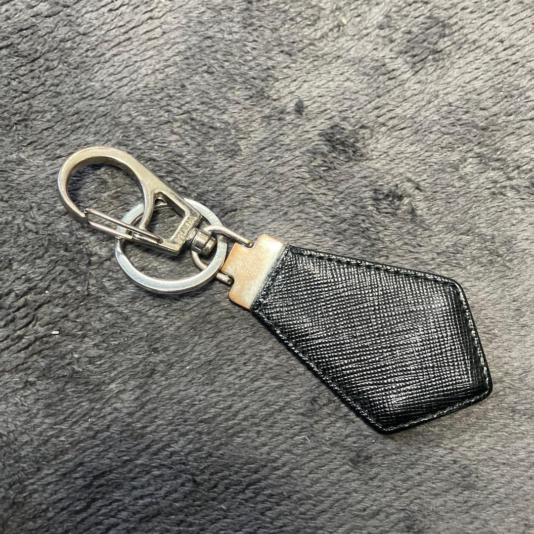 ラ*ン様 プラダ　キーホルダー　ストラップ　キーリング