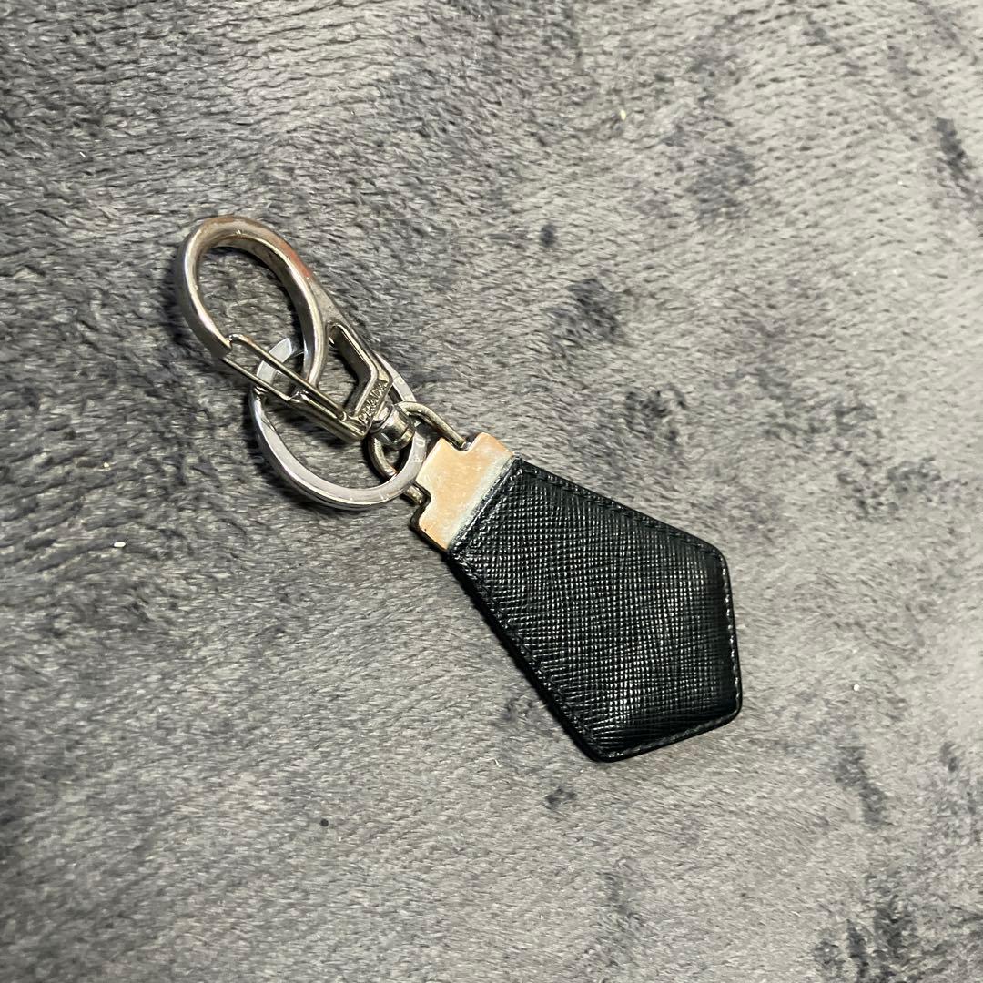 ラ*ン様 プラダ　キーホルダー　ストラップ　キーリング