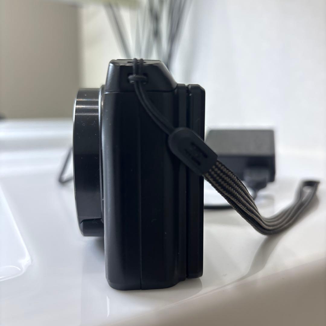 匿名　スピード発送 ニコン　COOLPIXA900BK 美品